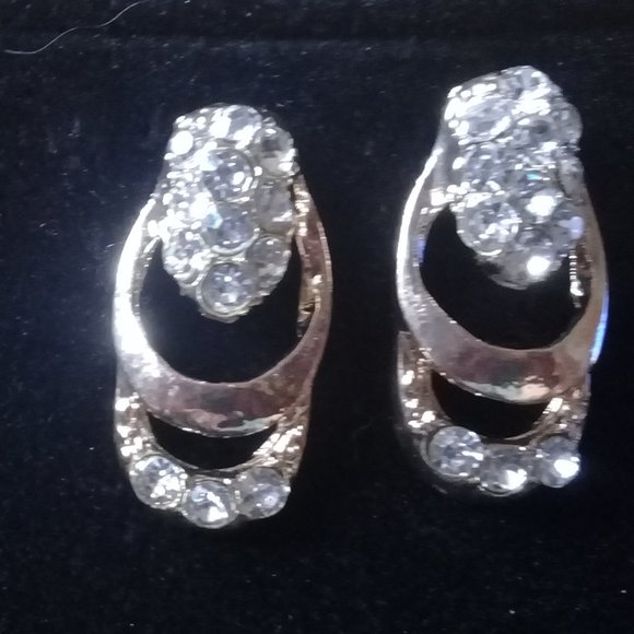 18kt.Gold plated with cz multi loop earrings - Picture 3 of 3
